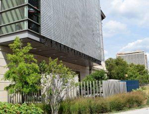 Side view of Franklin Institute