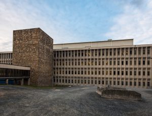 Exterior of Duke Health’s Clinical and Research Laboratory (CaRL) Building