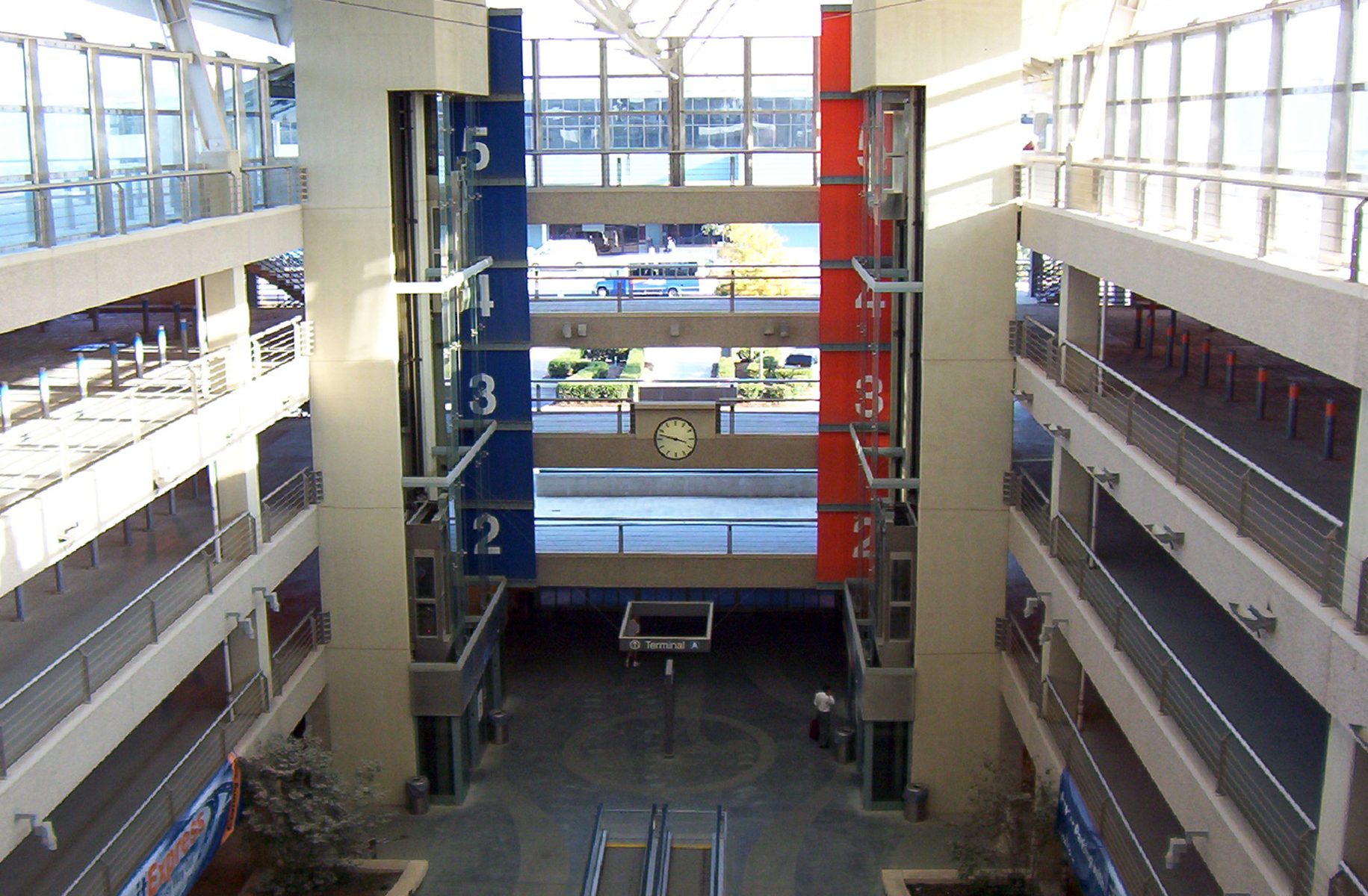 Raleigh-Durham International Airport Parking Garage